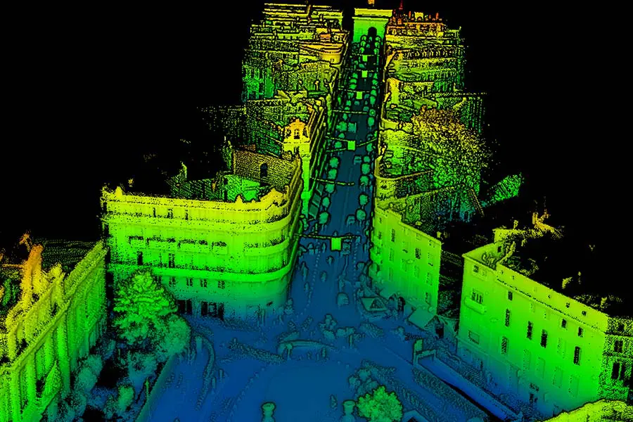 Nube de puntos LiDAR de un entorno urbano coloreada por altura